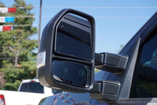 2022 Ford F-150 4WD XLT SuperCrew image 18
