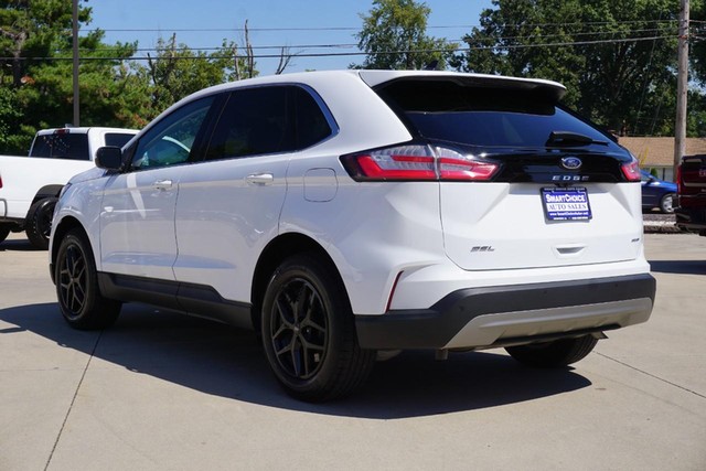 2024 Ford Edge SEL photo 4