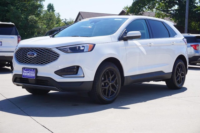 2024 Ford Edge SEL photo 6