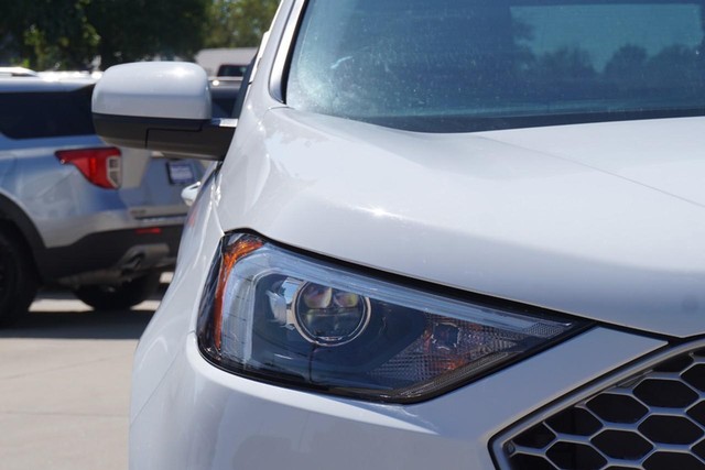 2024 Ford Edge SEL photo 8