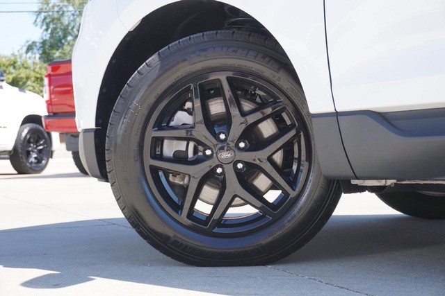 2024 Ford Edge SEL photo 13