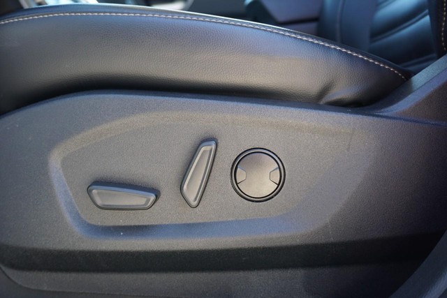 2024 Ford Edge SEL photo 18