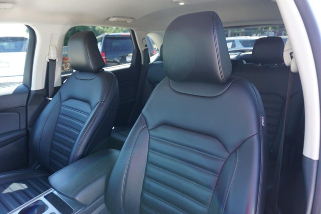 2024 Ford Edge SEL photo 19