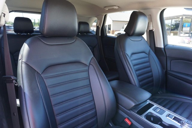 2024 Ford Edge SEL photo 26