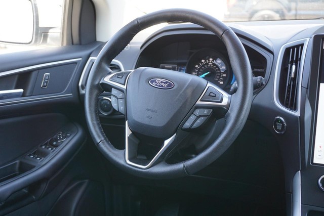 2024 Ford Edge SEL photo 28