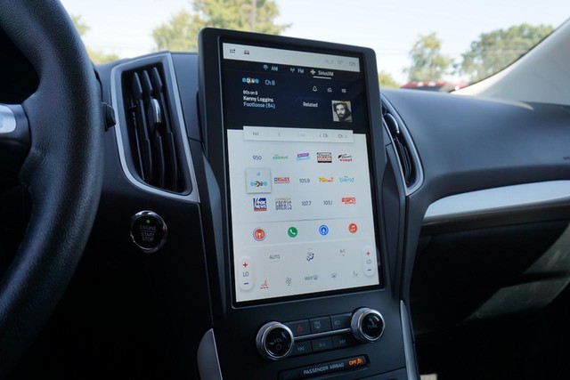 2024 Ford Edge SEL photo 35