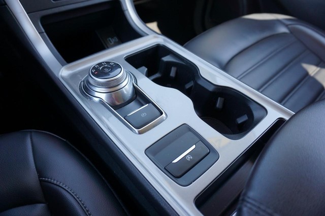 2024 Ford Edge SEL photo 40