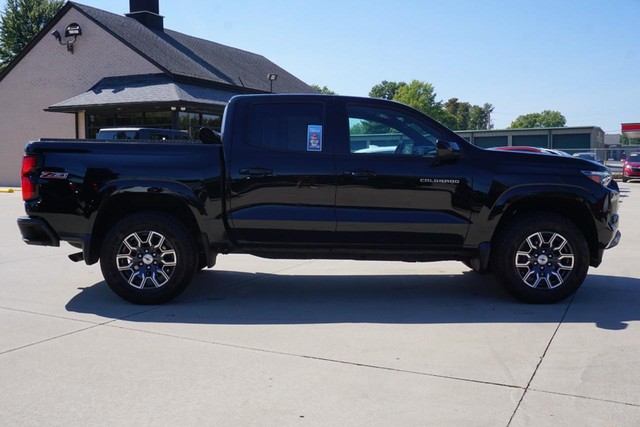 2023 Chevrolet Colorado Crew Cab Z71 4WD image 02