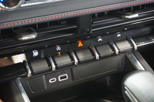 2023 Chevrolet Colorado Z71 photo 40