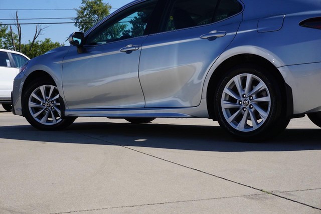 2022 Toyota Camry SE image 13