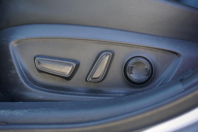 2022 Toyota Camry SE image 20