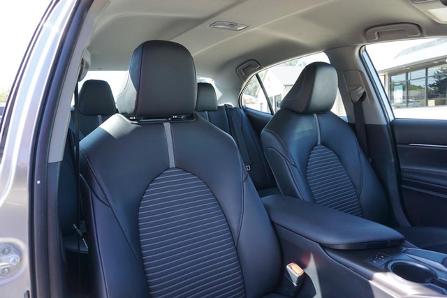 2022 Toyota Camry SE image 27
