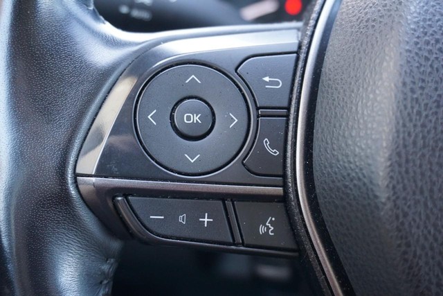 2022 Toyota Camry SE image 32