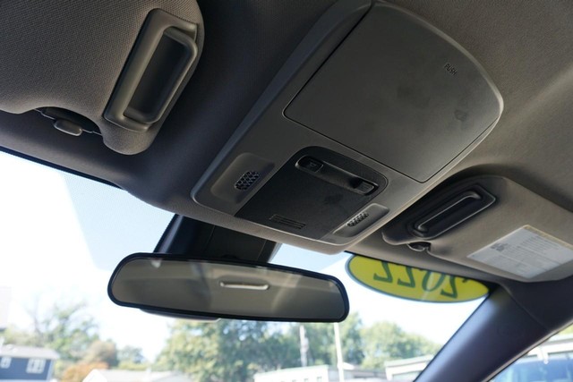 2022 Toyota Camry SE image 45