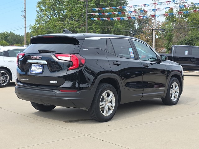 2022 GMC Terrain SLE FWD image 03