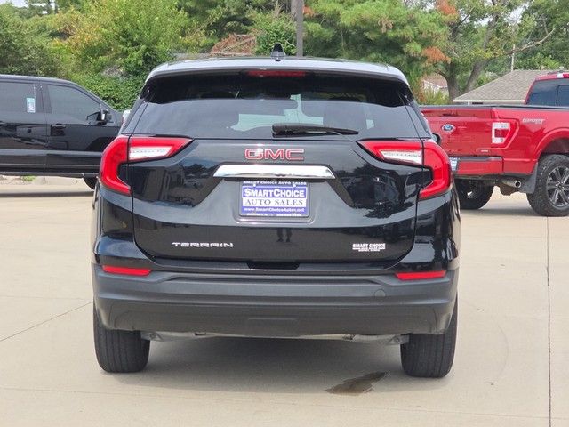 2022 GMC Terrain SLE FWD image 04