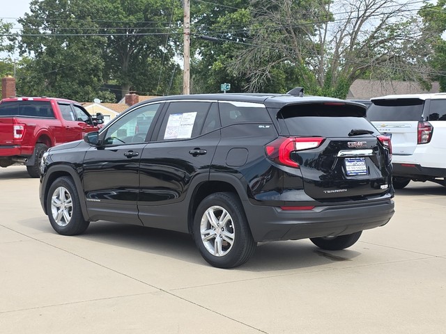 2022 GMC Terrain SLE FWD image 05