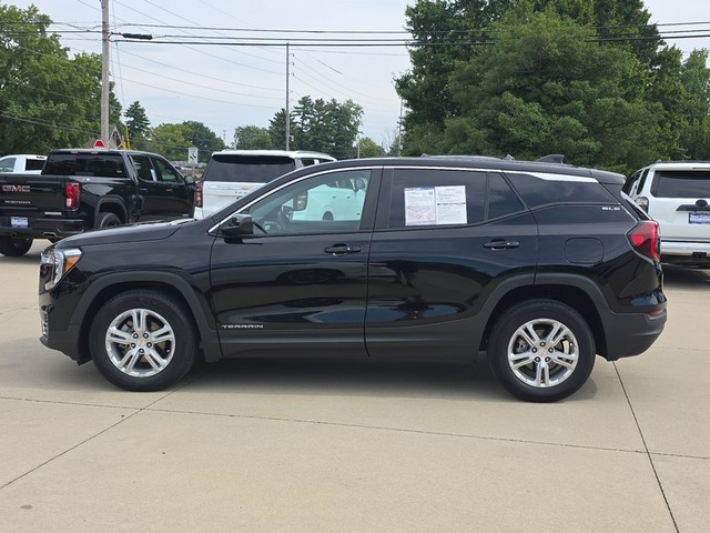 2022 GMC Terrain SLE FWD image 06