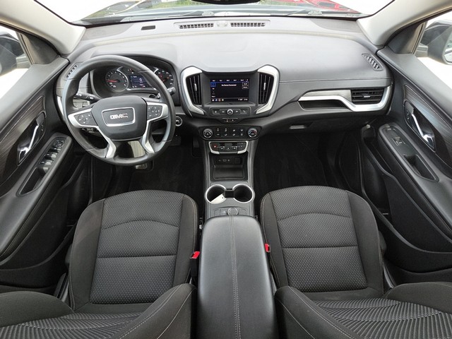2022 GMC Terrain SLE FWD image 17