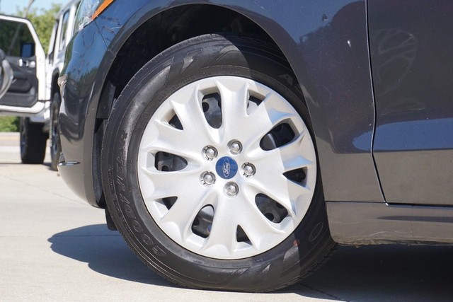 2019 Ford Fusion S image 13