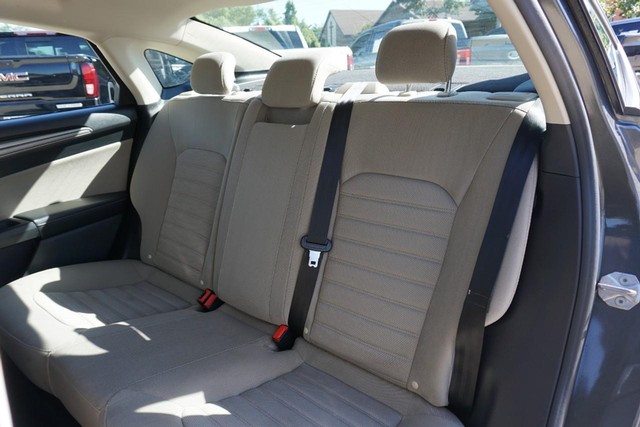 2019 Ford Fusion S image 22