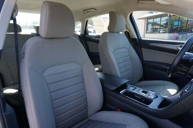 2019 Ford Fusion S image 26