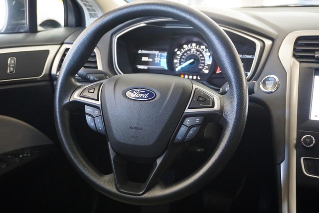 2019 Ford Fusion S image 28