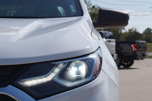 2019 Chevrolet Equinox LS image 10