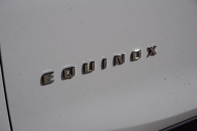 2019 Chevrolet Equinox LS image 12