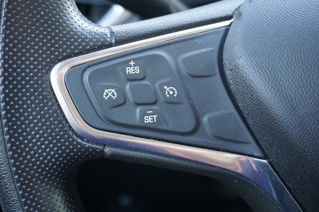 2019 Chevrolet Equinox LS image 32