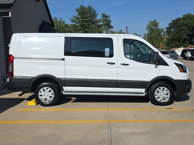 2024 Ford Transit Cargo Van T-250 130" image 02