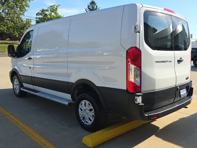 2024 Ford Transit Cargo Van T-250 130" image 06