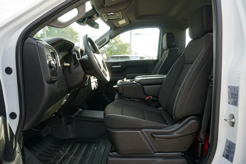 Chevrolet Silverado 1500 Vehicle Full-screen Gallery Image 20