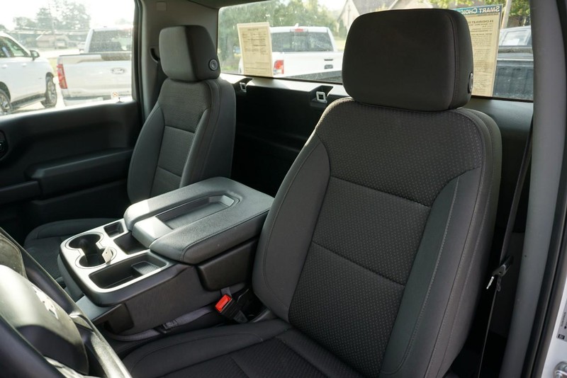 Chevrolet Silverado 1500 Vehicle Full-screen Gallery Image 21