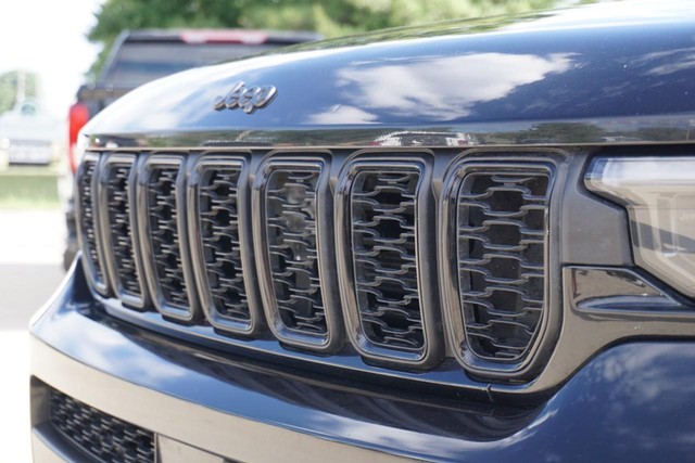 2024 Jeep Grand Cherokee L Altitude image 11