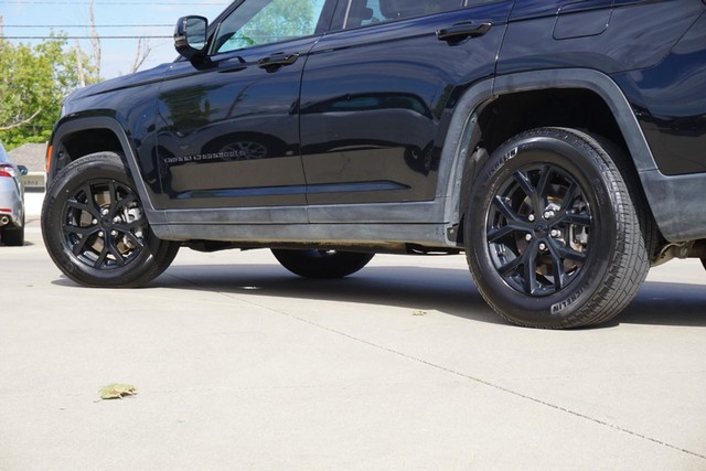 2024 Jeep Grand Cherokee L Altitude image 13