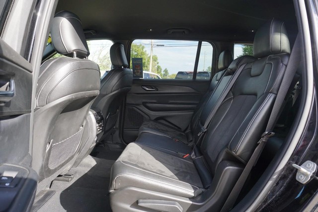 2024 Jeep Grand Cherokee L Altitude image 25