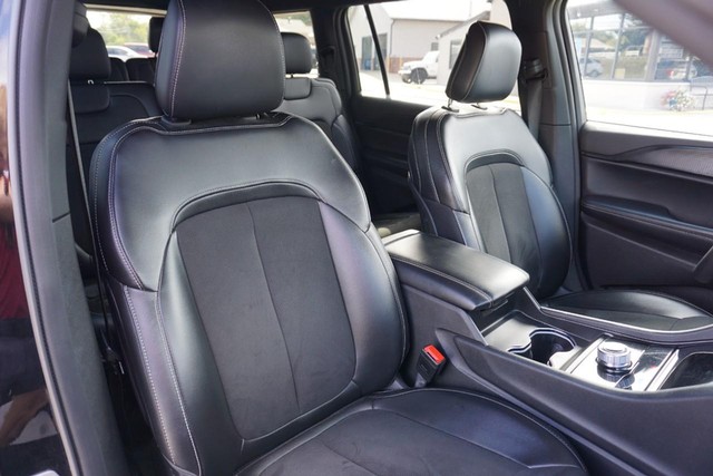 2024 Jeep Grand Cherokee L Altitude image 32