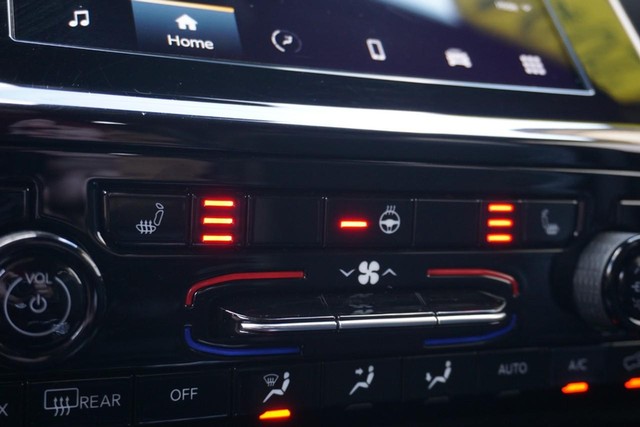 2024 Jeep Grand Cherokee L Altitude image 45