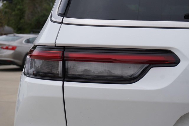 2024 Jeep Grand Cherokee L Limited image 16