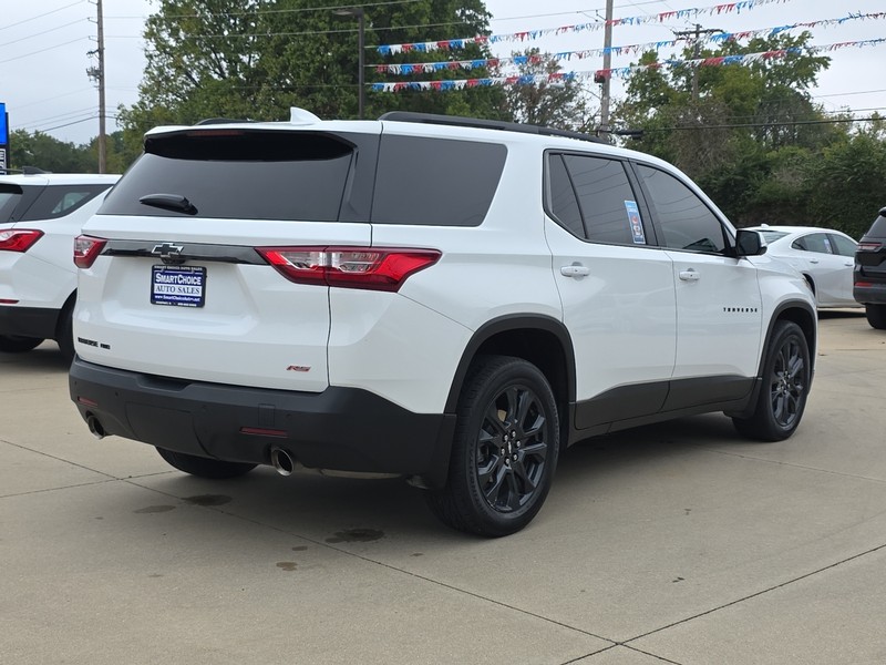 Chevrolet Traverse Vehicle Full-screen Gallery Image 03
