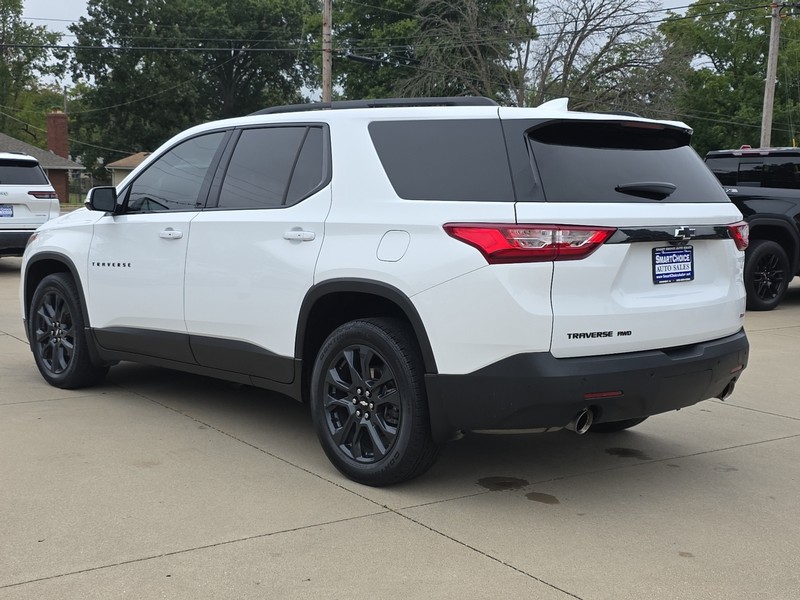 Chevrolet Traverse Vehicle Full-screen Gallery Image 05