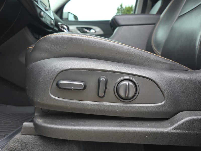 Chevrolet Traverse Vehicle Full-screen Gallery Image 21