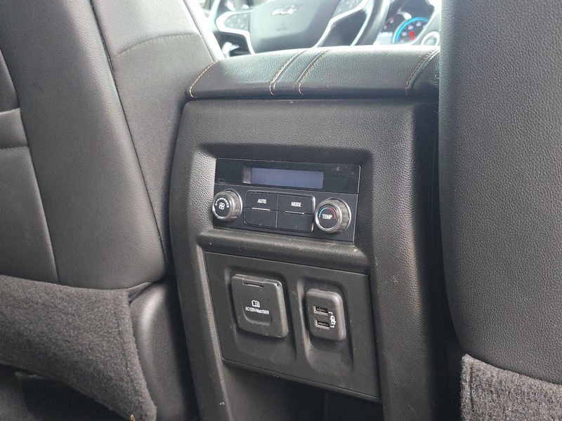 Chevrolet Traverse Vehicle Full-screen Gallery Image 23