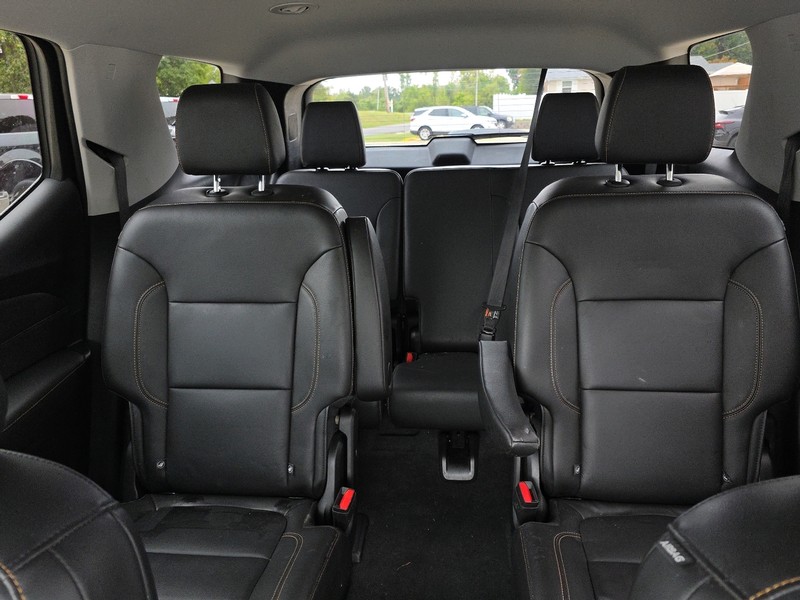 Chevrolet Traverse Vehicle Full-screen Gallery Image 25