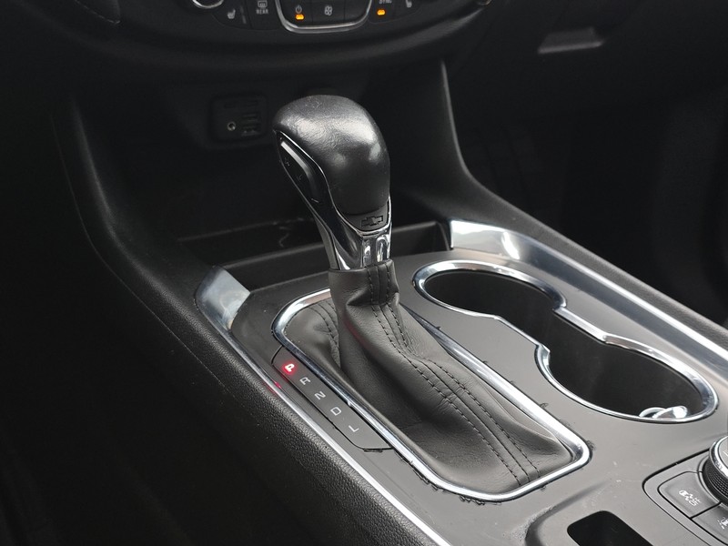 Chevrolet Traverse Vehicle Full-screen Gallery Image 30