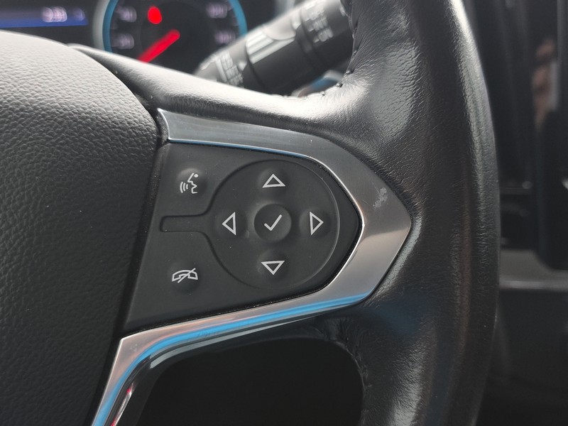 Chevrolet Traverse Vehicle Full-screen Gallery Image 36