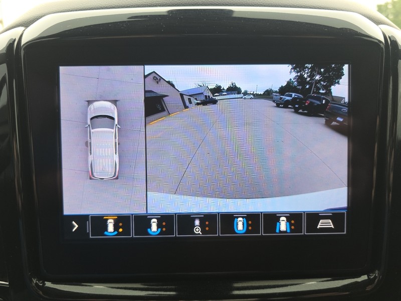 Chevrolet Traverse Vehicle Full-screen Gallery Image 39