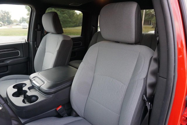 2024 Ram 2500 Big Horn Crew Cab  4WD image 24