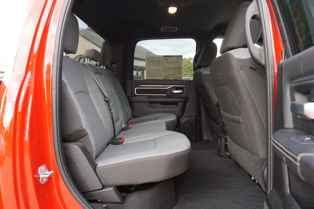 2024 Ram 2500 Big Horn Crew Cab  4WD image 27